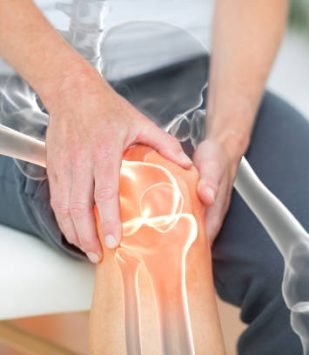 Digitally generated image of man suffering with knee pain